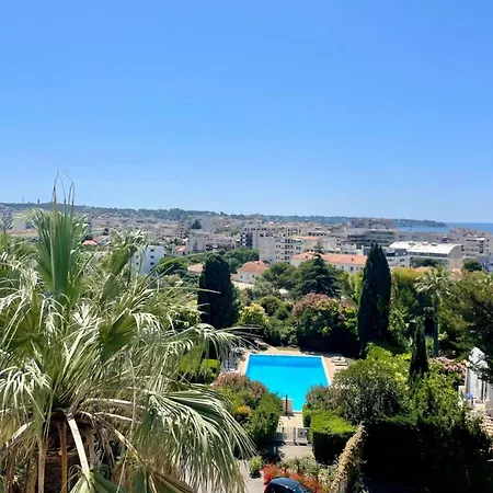 In Juan-les-pins Near Sandy Beaches Appartement *