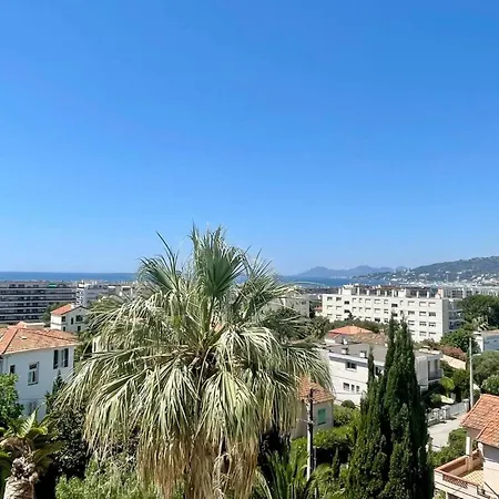 In Juan-les-pins Near Sandy Beaches Apartman
